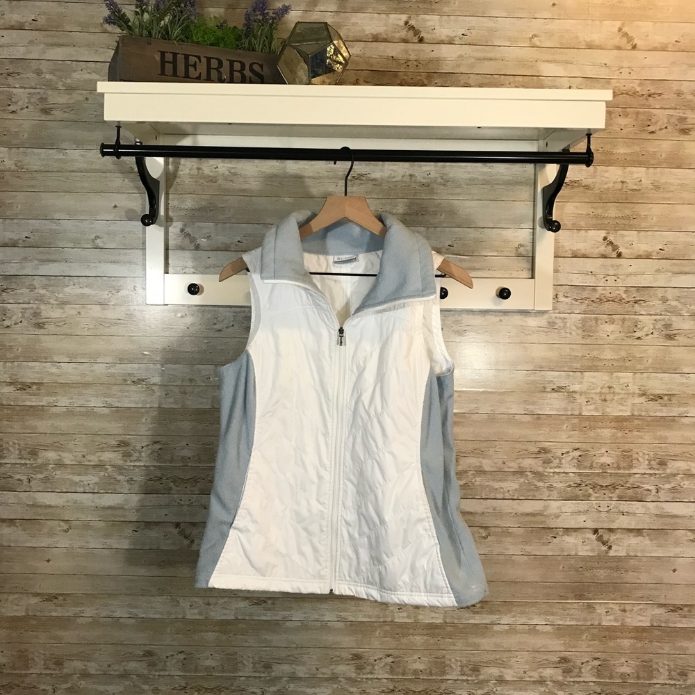 Women’s Columbia vest size Medium